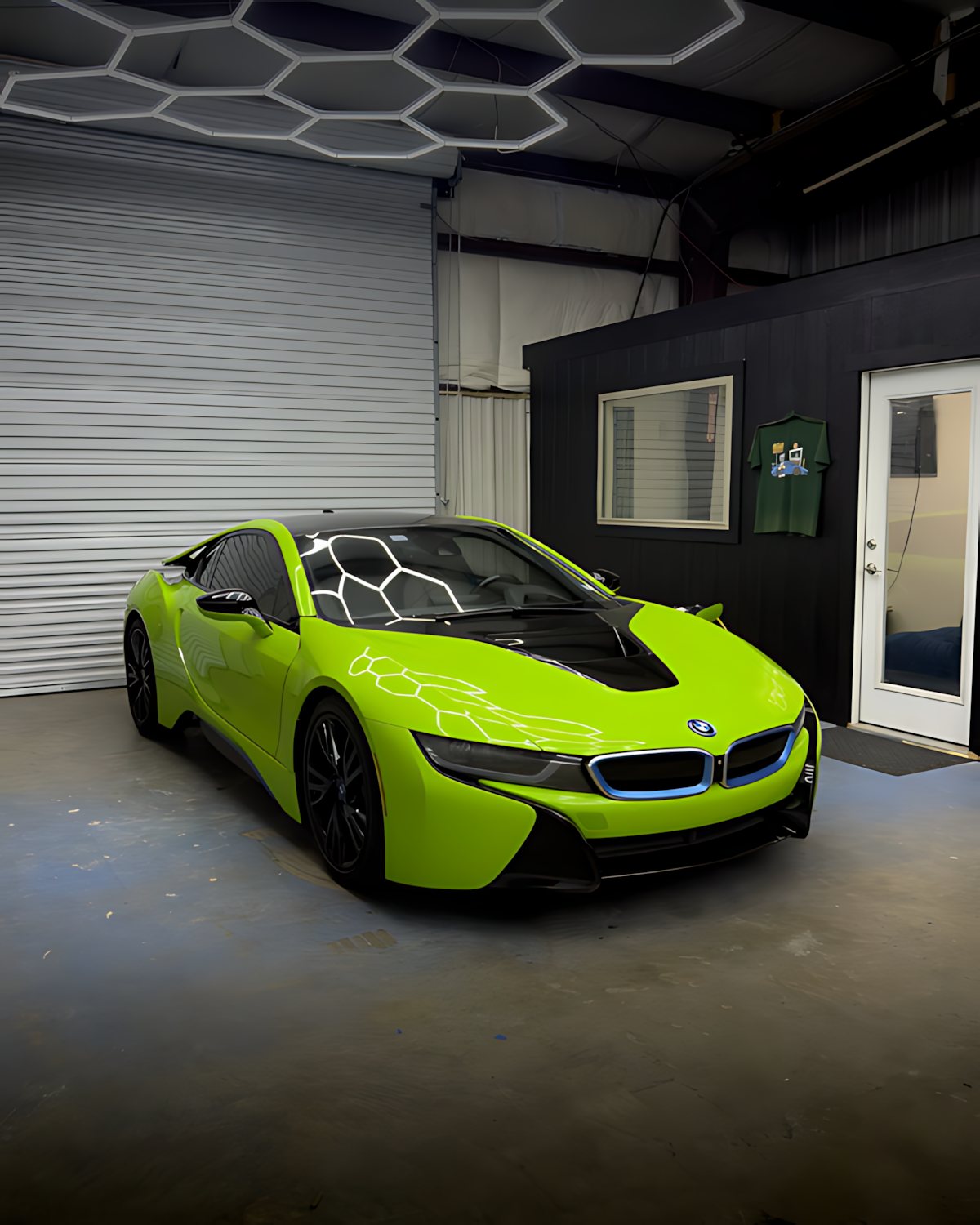 Riugarage — car at the shop