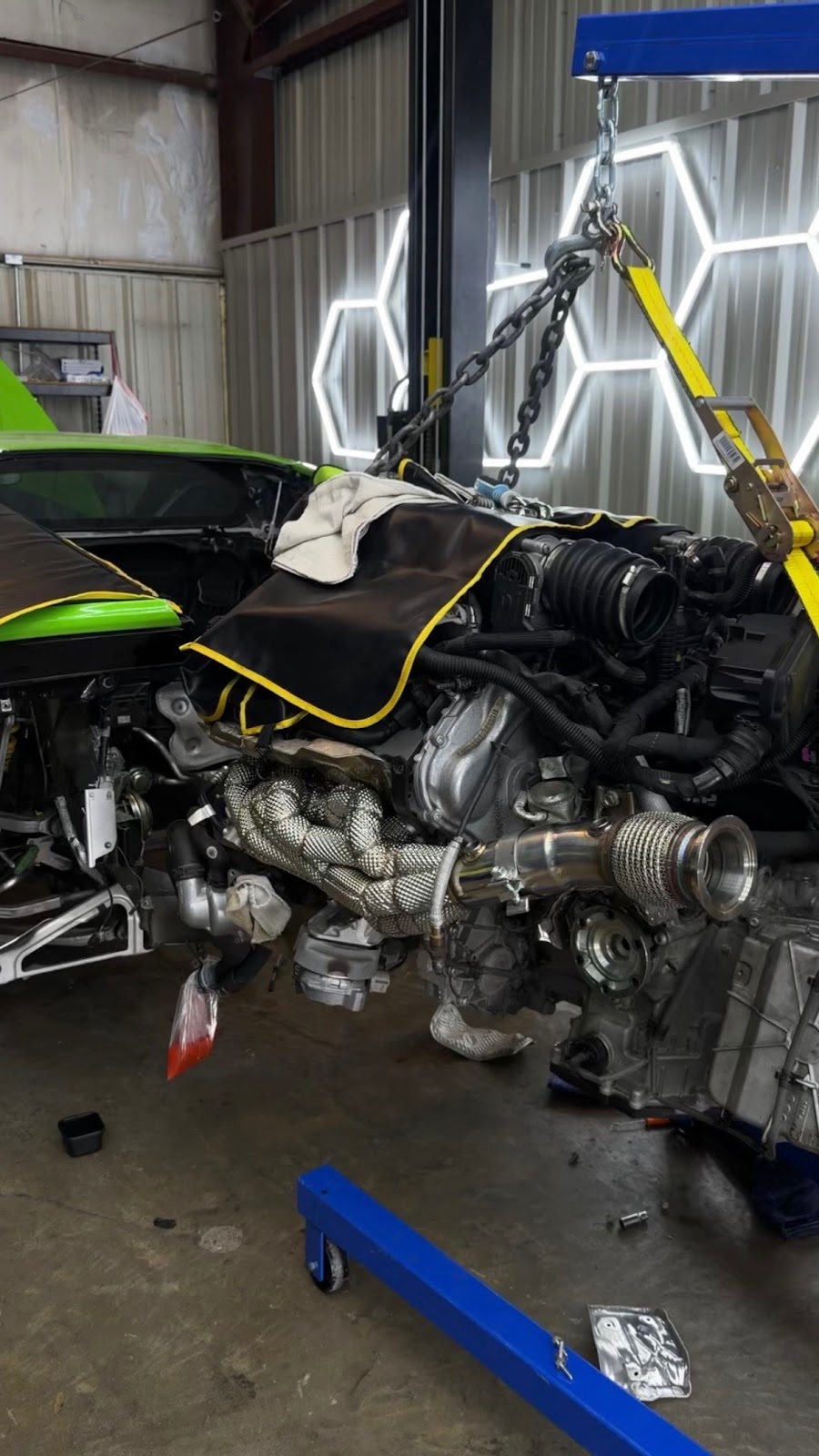 Riugarage vehicle service detail